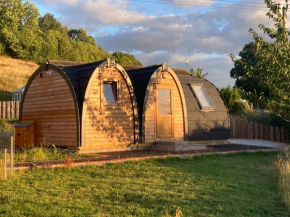 Owl Glamping Pod